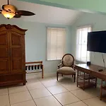 Southernmost House Hotel (Adults Only)