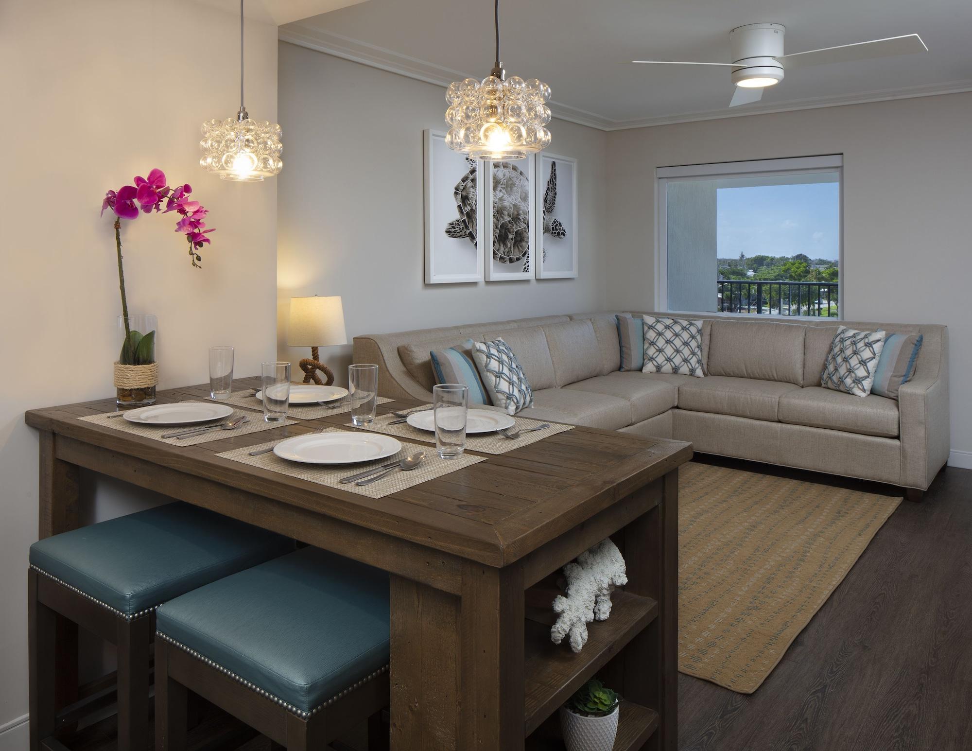 The Laureate Hotel 3*