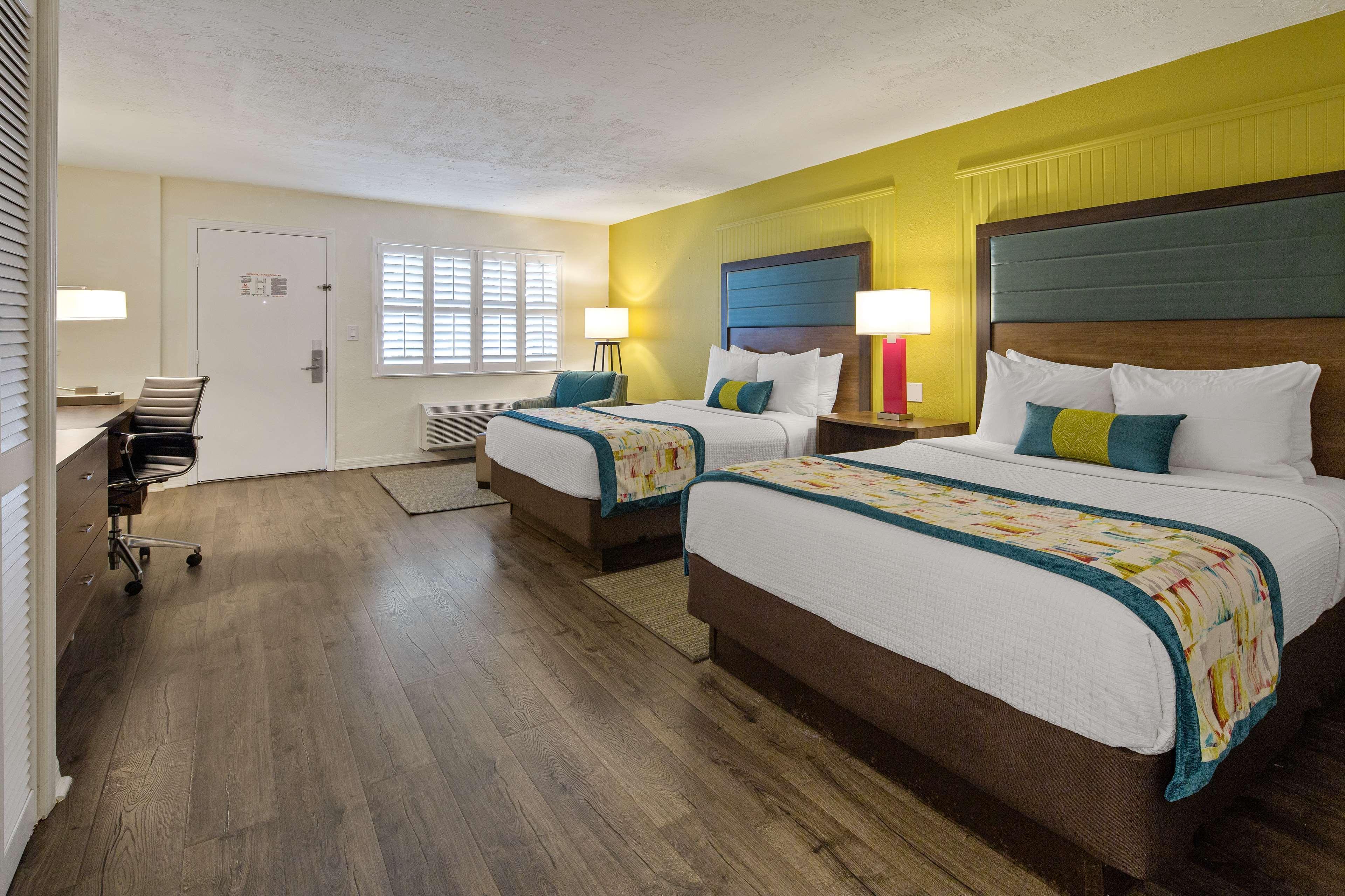 Western Hibiscus Hotel Key West