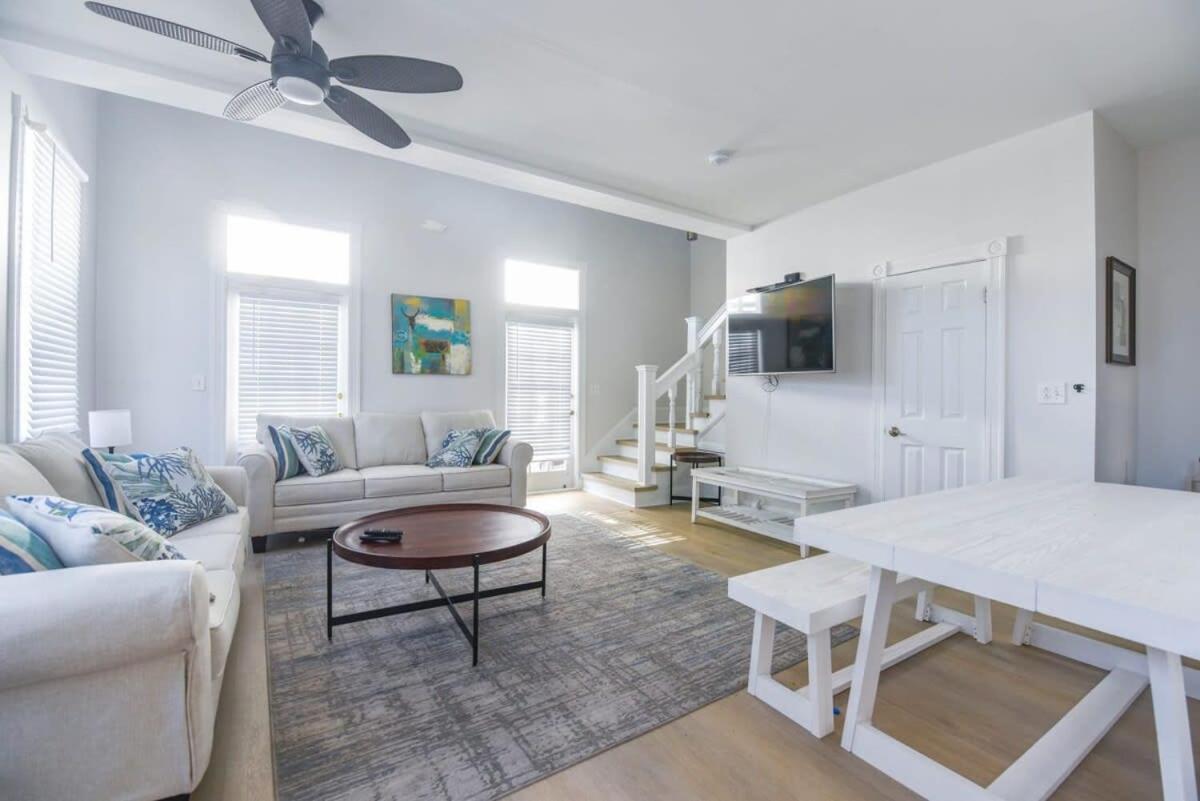 Duval's Delight -loft On Duval Key West