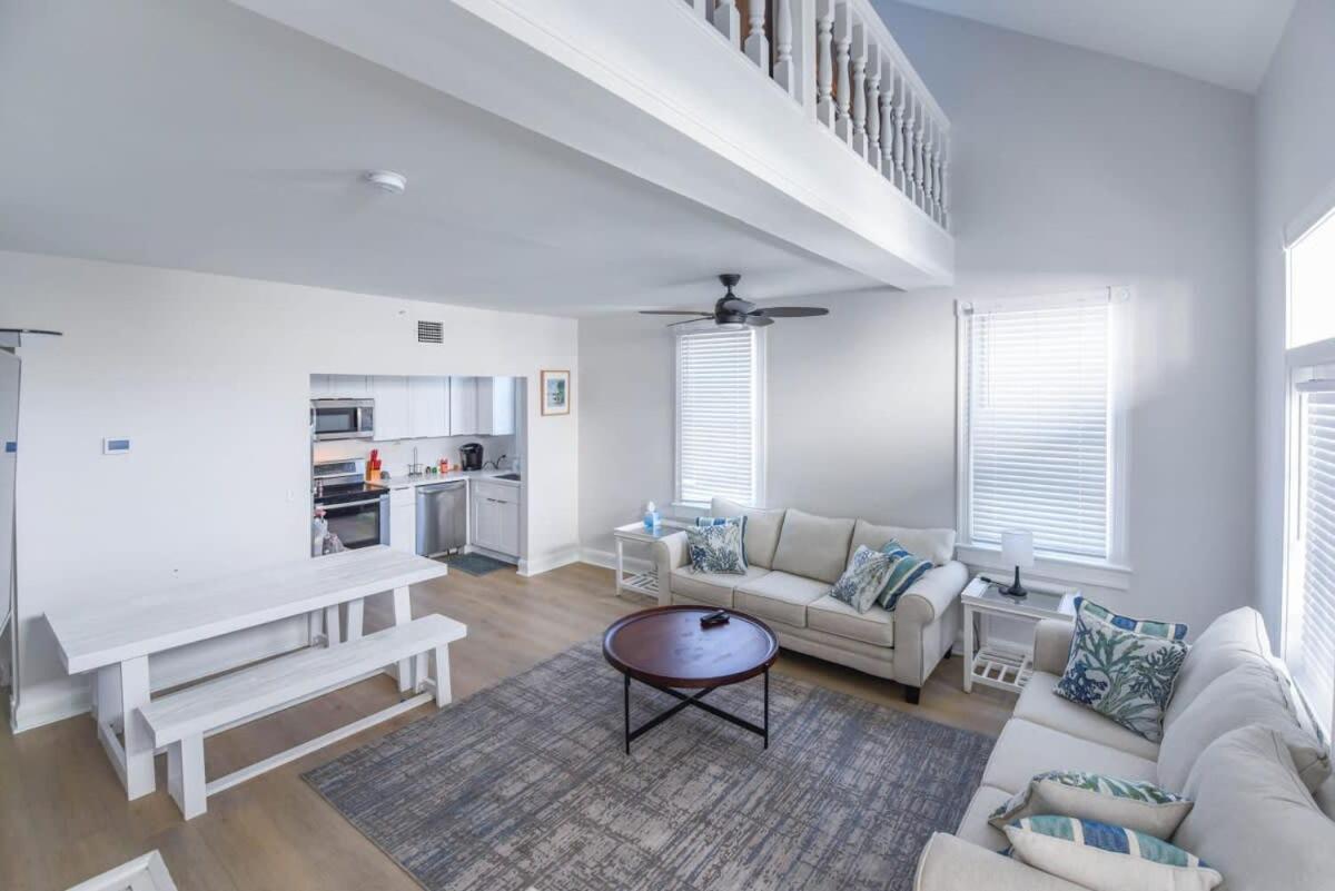 Duval's Delight -loft On Duval Apartment