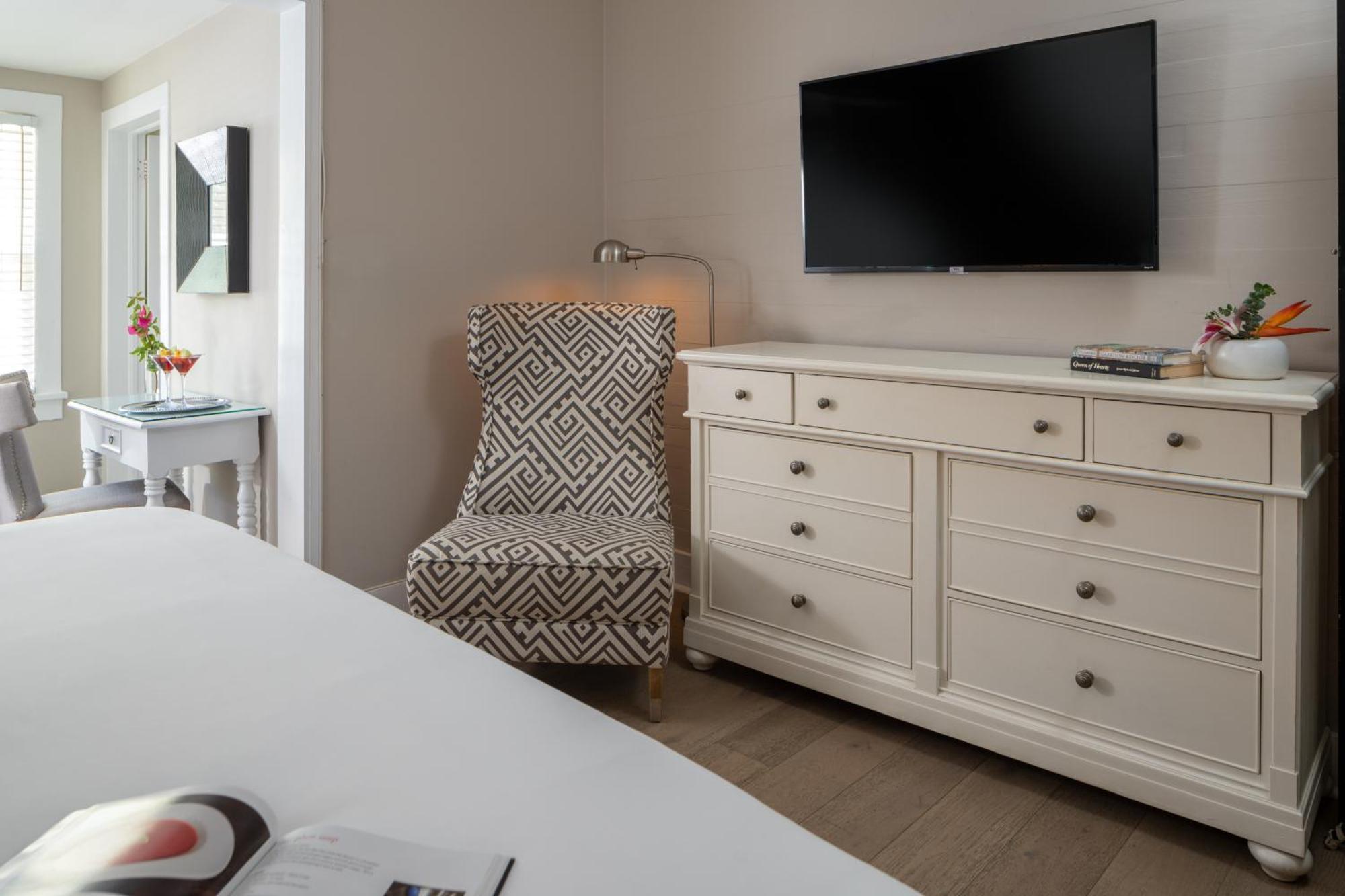 Alexander's Guesthouse-adult Exclusive, Lgbtq Friendly