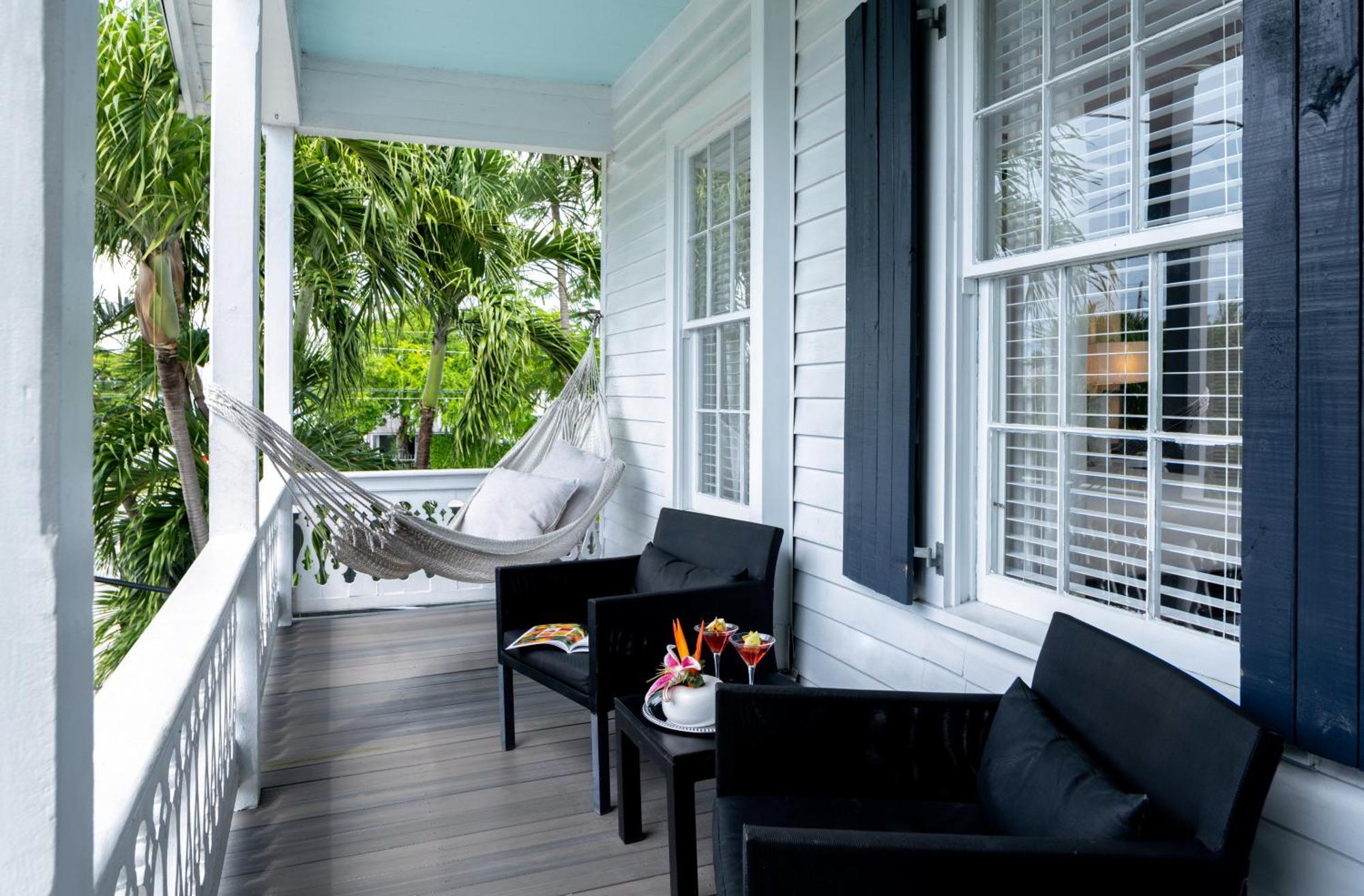Bed & Breakfast Alexander's Guesthouse-adult Exclusive, Lgbtq Friendly