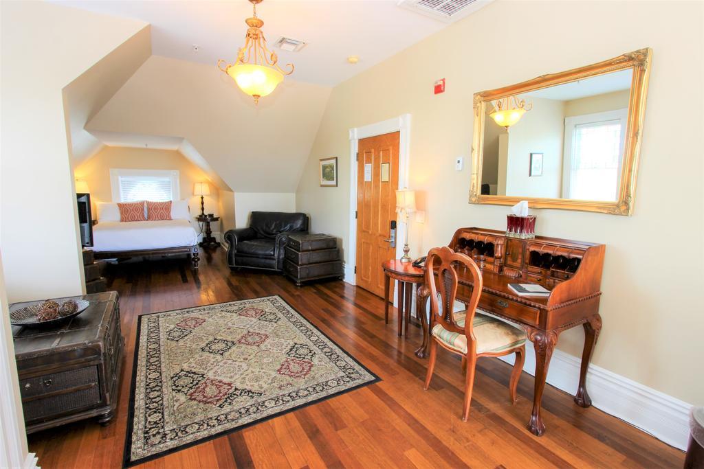 Southernmost House (adults Only)