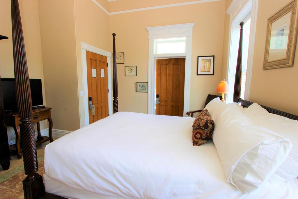 Southernmost House (adults Only)