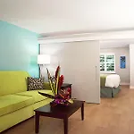 Silver Palms Inn