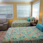 Courtney\'S Place Historic Cottages & Inns