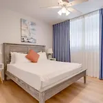 Butterfly Nest - Sunrise Suites