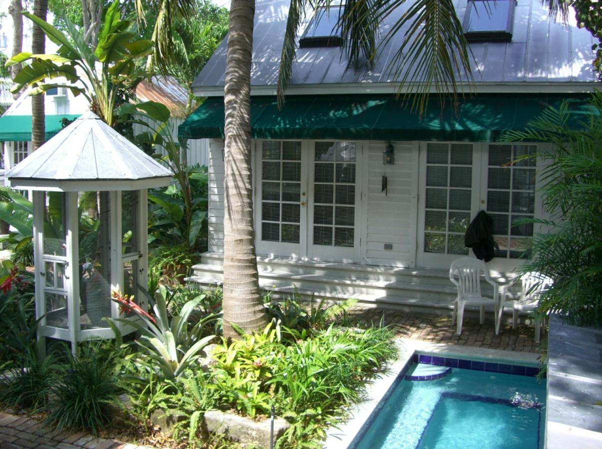 Bahama Gardens - 4 Old Town Vacation Homes - Sleeps 23 Holiday home