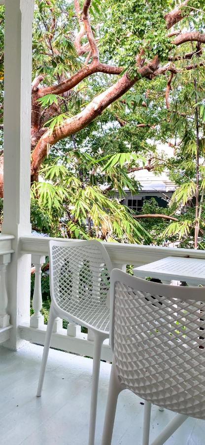 Marreros Guest Mansion - Adult Only Bed & Breakfast 2*