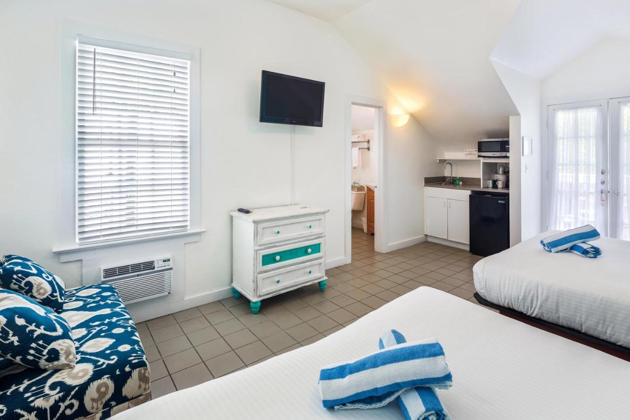 Inn Wicker