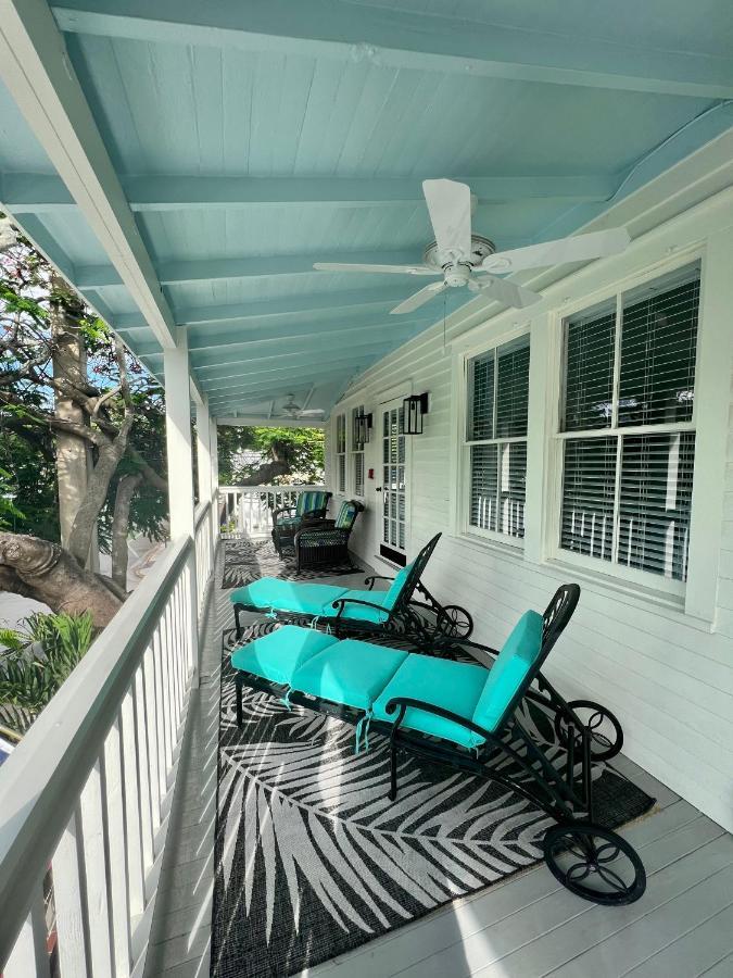 The Porch On Frances - Adults Exclusive Inn