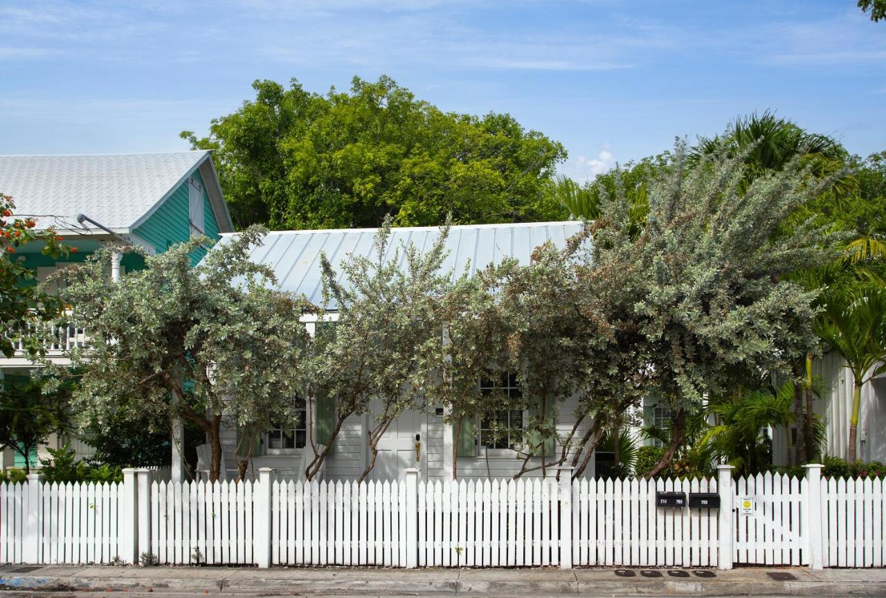 Bahama Gardens - 4 Old Town Vacation Homes - Sleeps 23 Holiday home