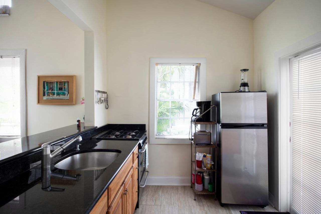 Bahama Gardens - 4 Old Town Vacation Homes - Sleeps 23 Holiday home *