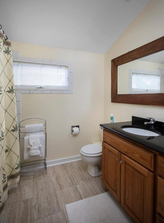 Bahama Gardens - 4 Old Town Vacation Homes - Sleeps 23 *