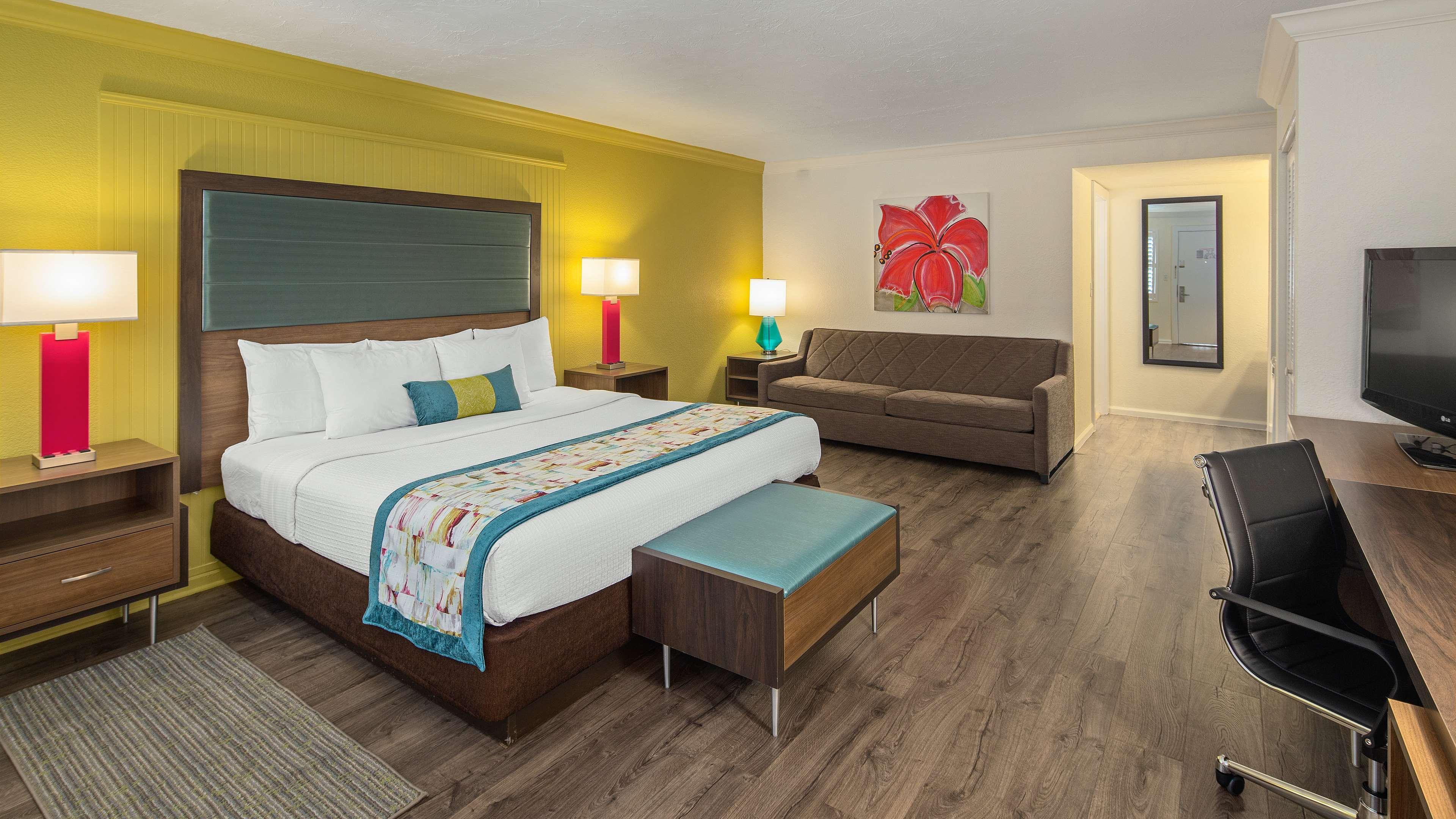 Western Hibiscus 3* Key West