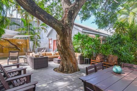 Pilar Key West