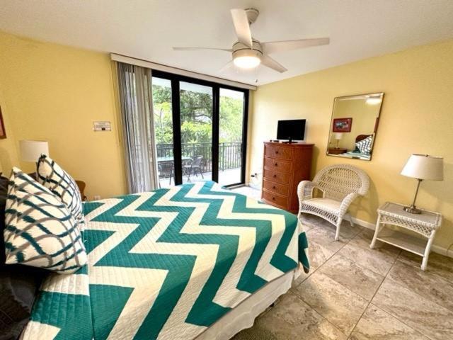 Apartment Poolside Breeze Retreat Key West