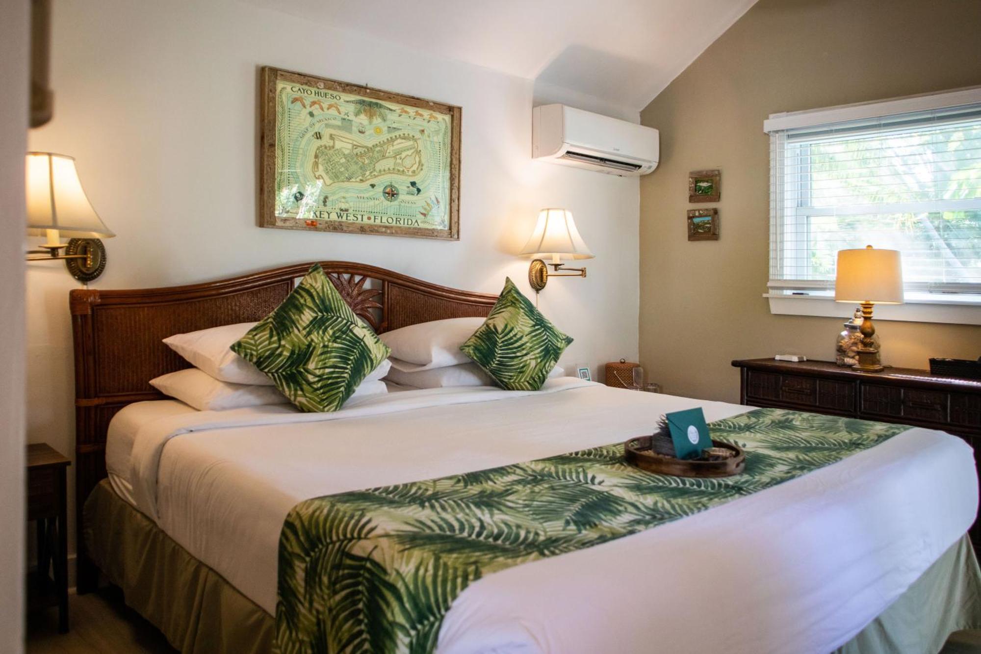 Andrews & Garden Bed & Breakfast Key West