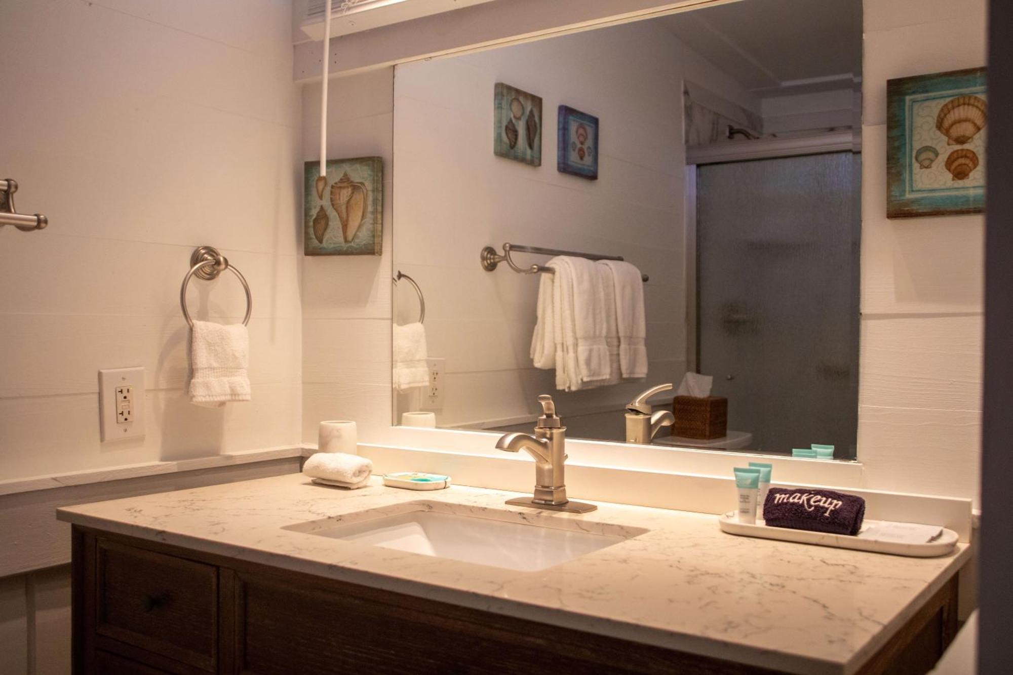 Andrews & Garden Bed & Breakfast Key West