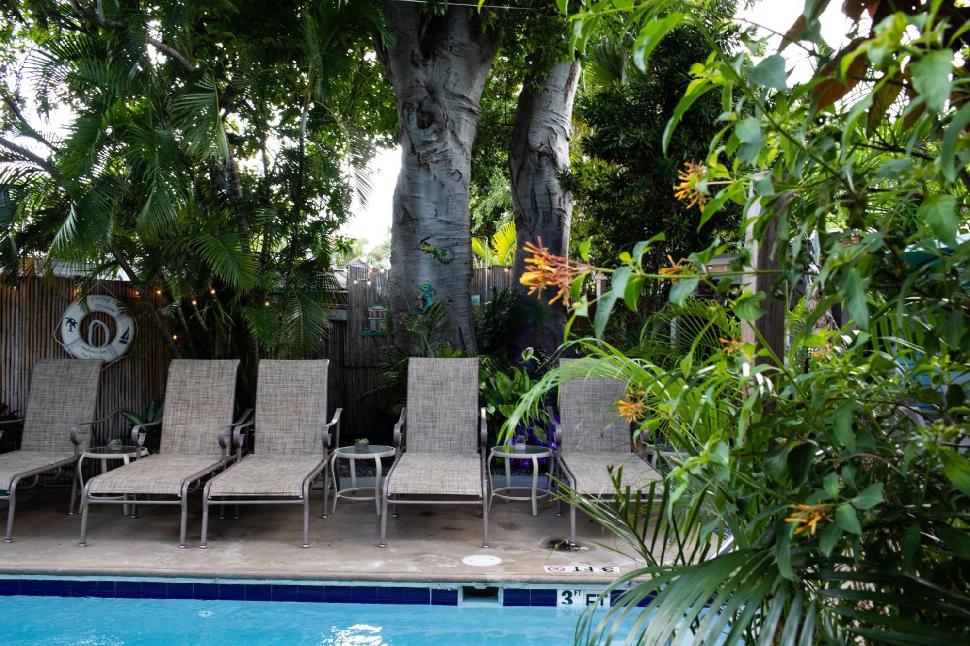 Andrews & Garden 3*