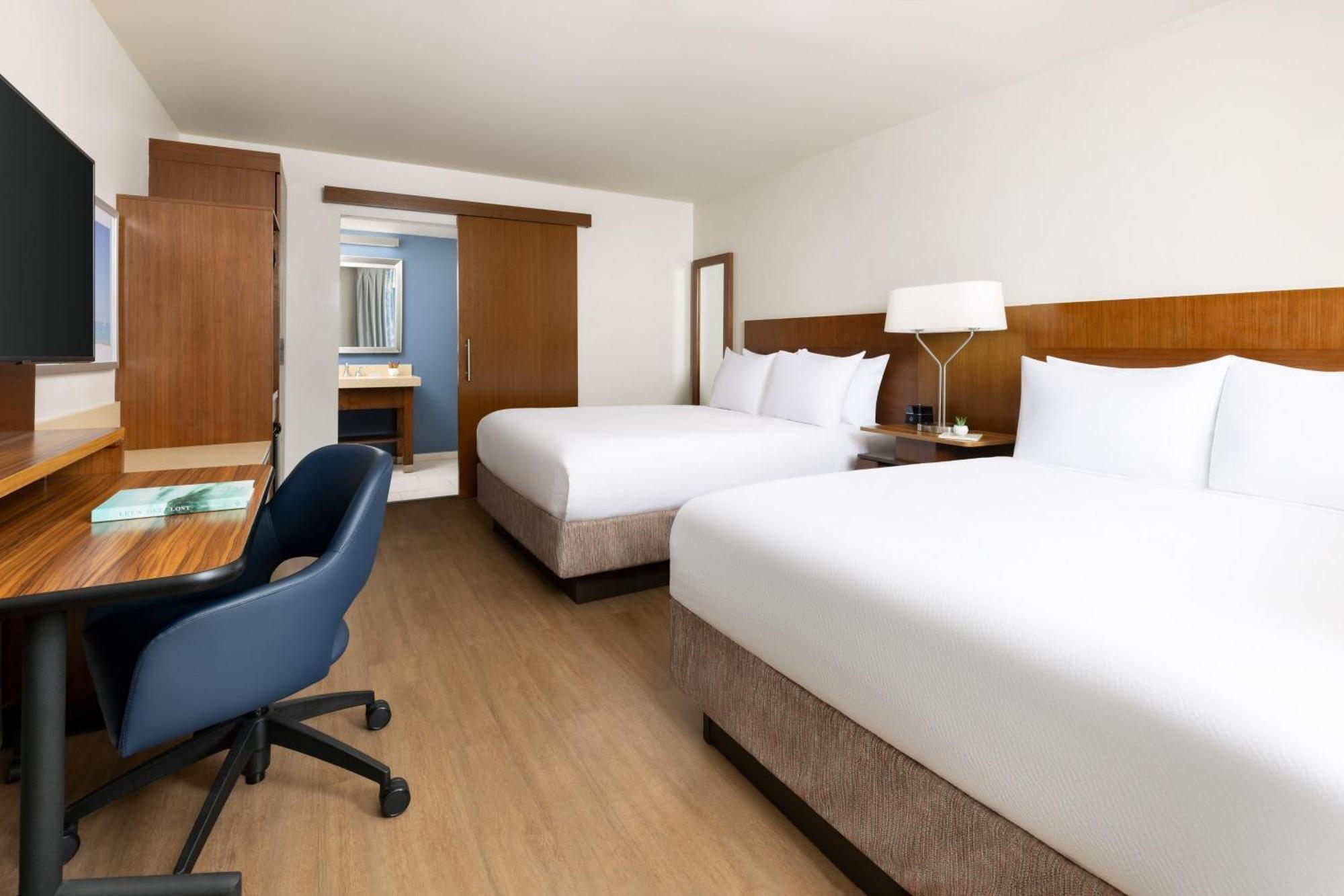 Hotel Fairfield & By Marriott At The Keys Collection 3*