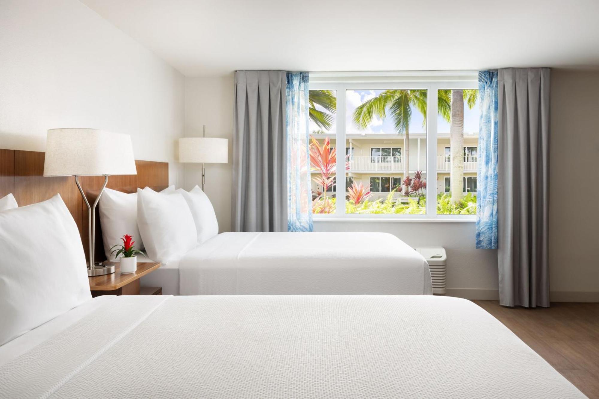 Fairfield & By Marriott At The Keys Collection Hotel