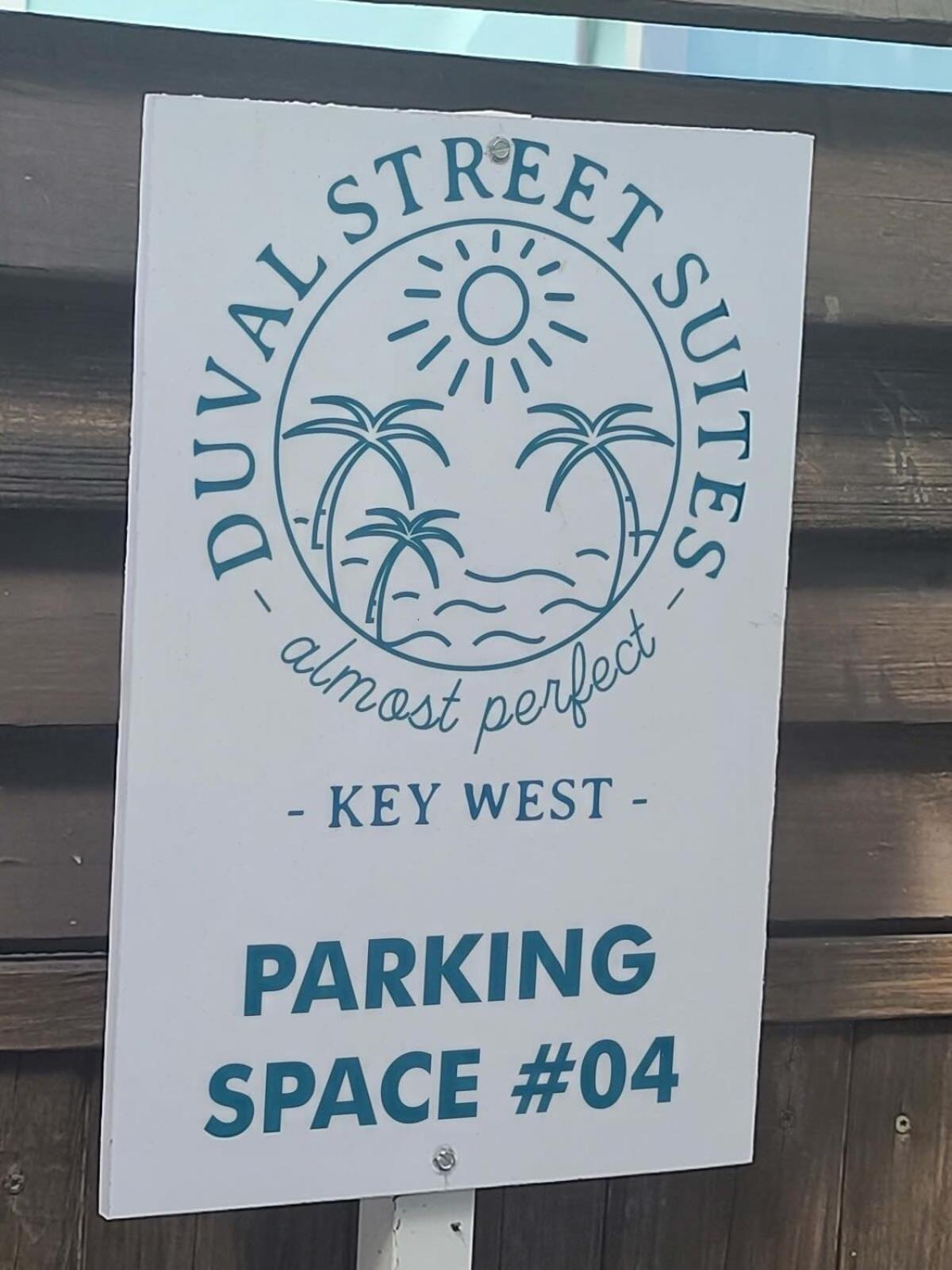 Duval Street W Parking And Heated Pool