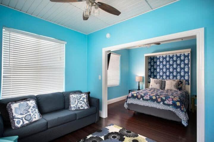 Two Duval Street W Parking And Pool