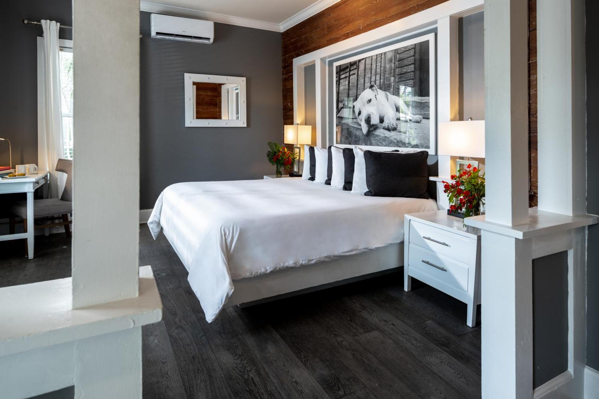 Alexander'S Guesthouse-Adult Exclusive Bed & Breakfast 3*