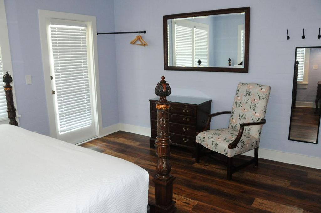 The Porch On Frances - Adults Exclusive * Key West
