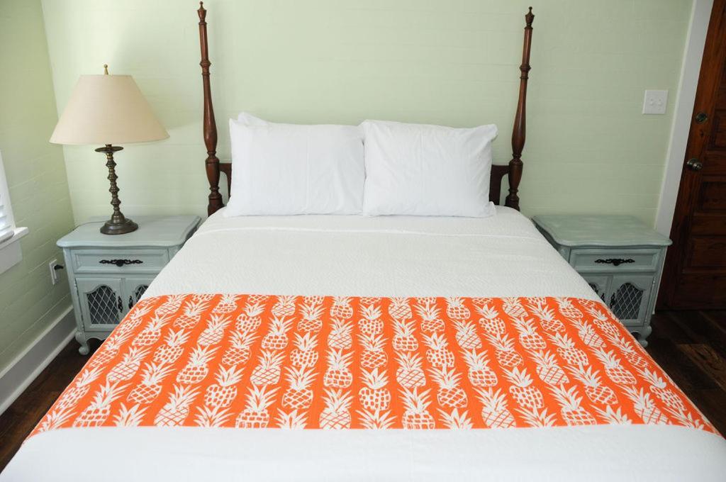 Inn The Porch On Frances - Adults Exclusive