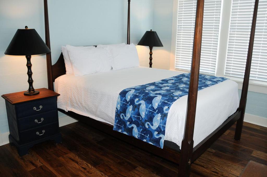 The Porch On Frances - Adults Exclusive Inn *