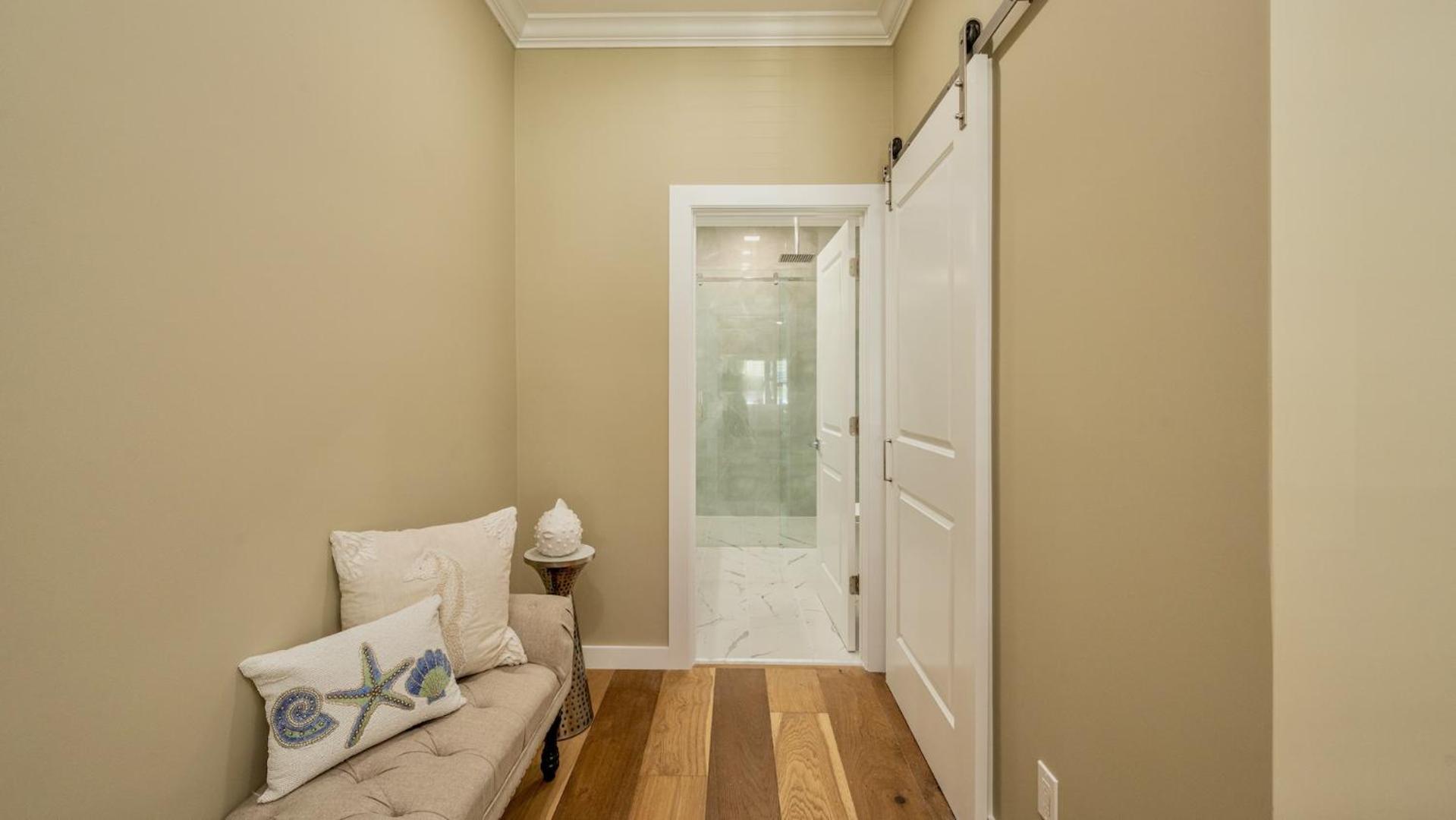 Modern In The Meadows By Last Key Realty Holiday home *