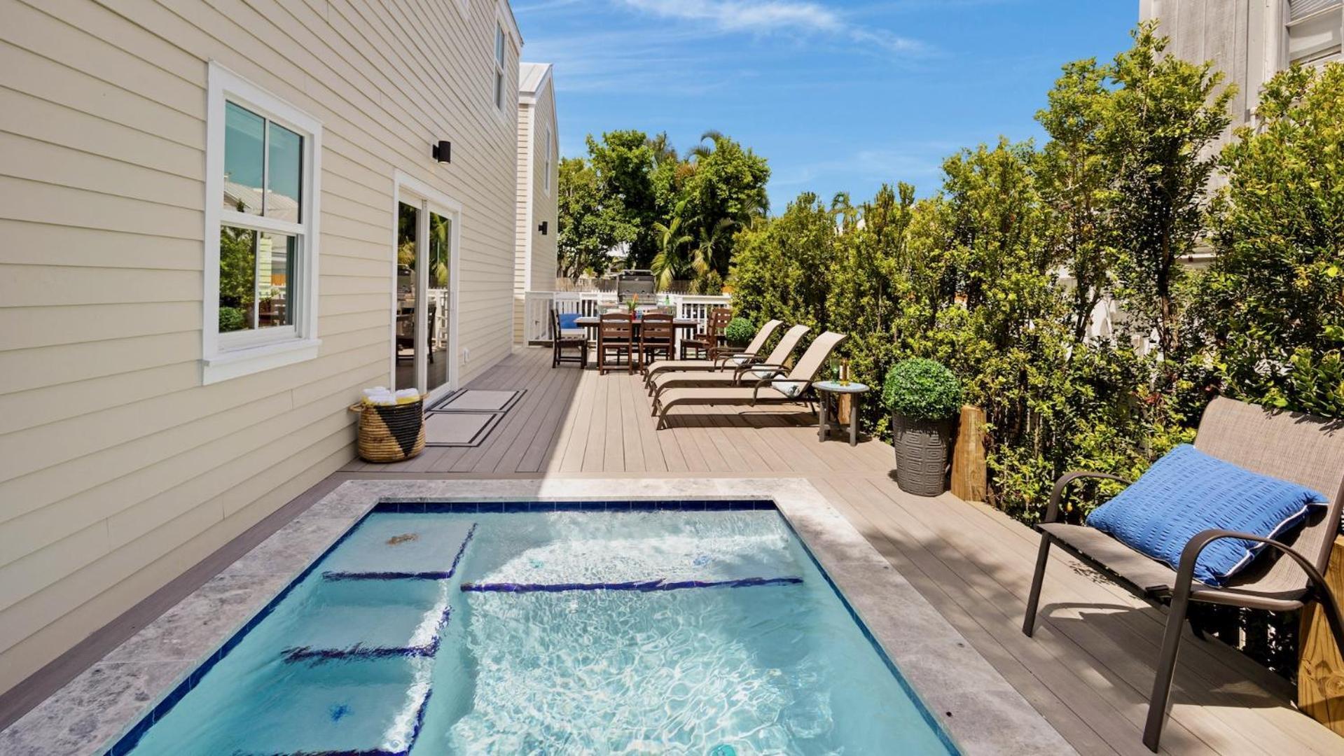 A Royal Affair By Last Key Realty Holiday home *