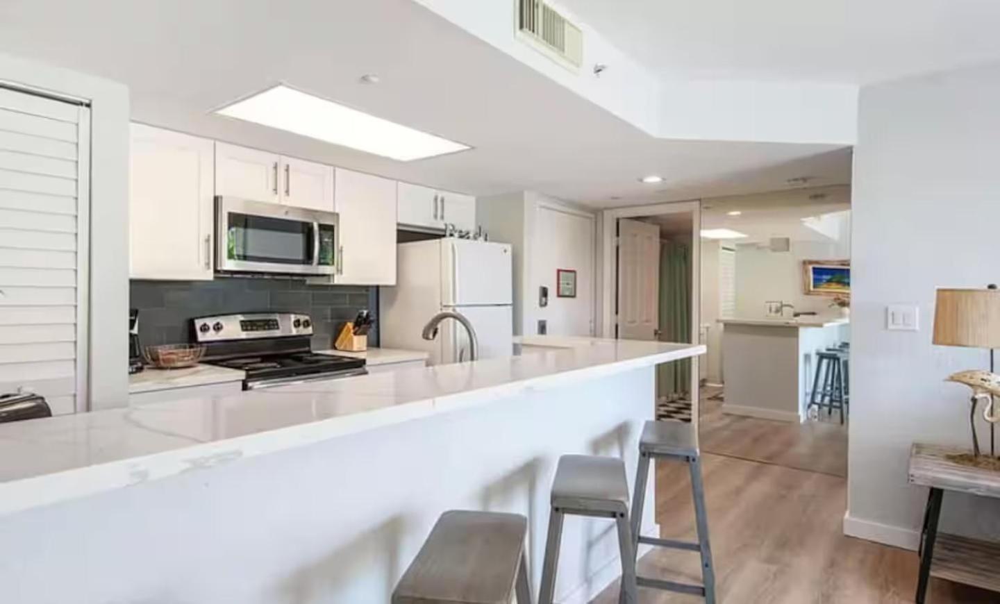 Butterfly Nest - Sunrise Apartment Key West