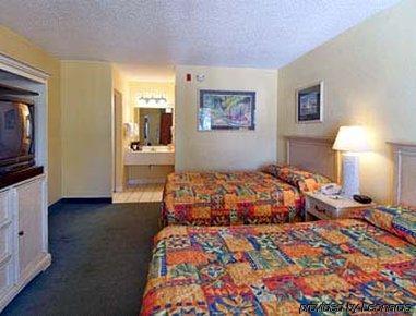 Hotel Fairfield & By Marriott 3*