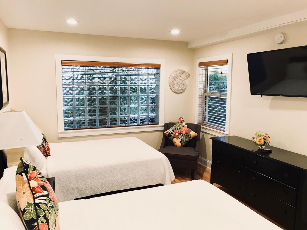 Harborside & Marina Motel