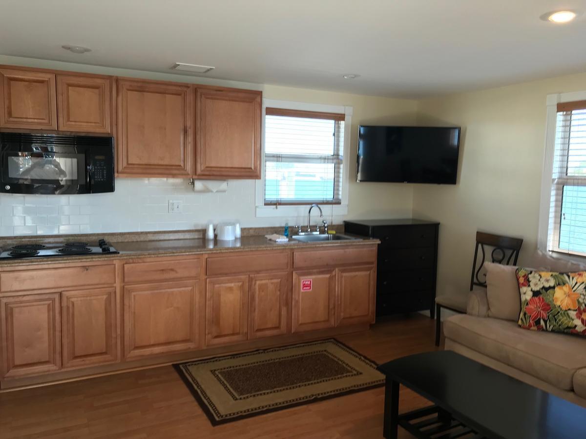 Motel Harborside & Marina 2*