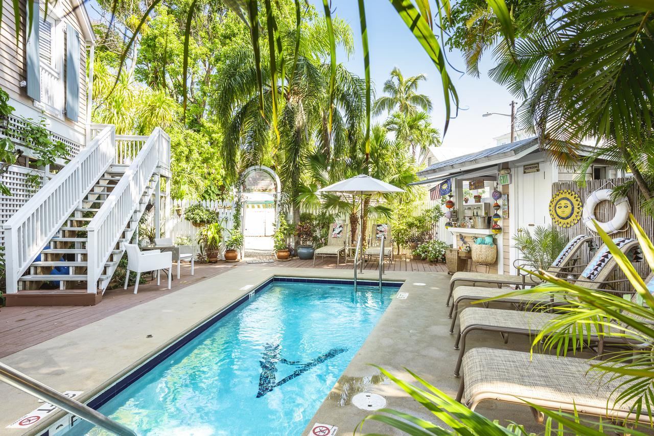 Bed & Breakfast Andrews & Garden 3*