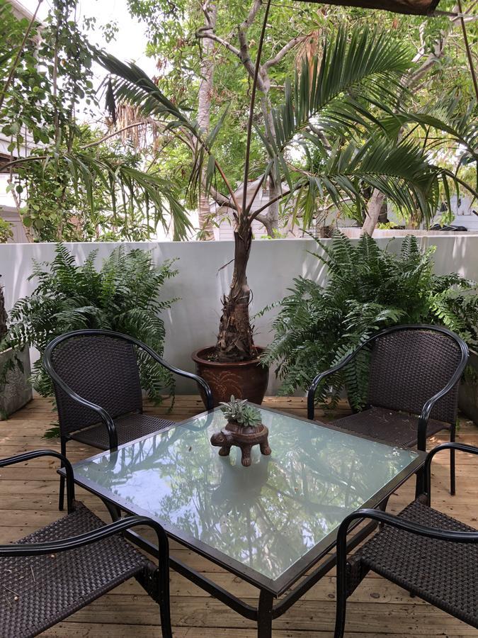 Bed & Breakfast L'habitation Guesthouse- Adult Exclusive