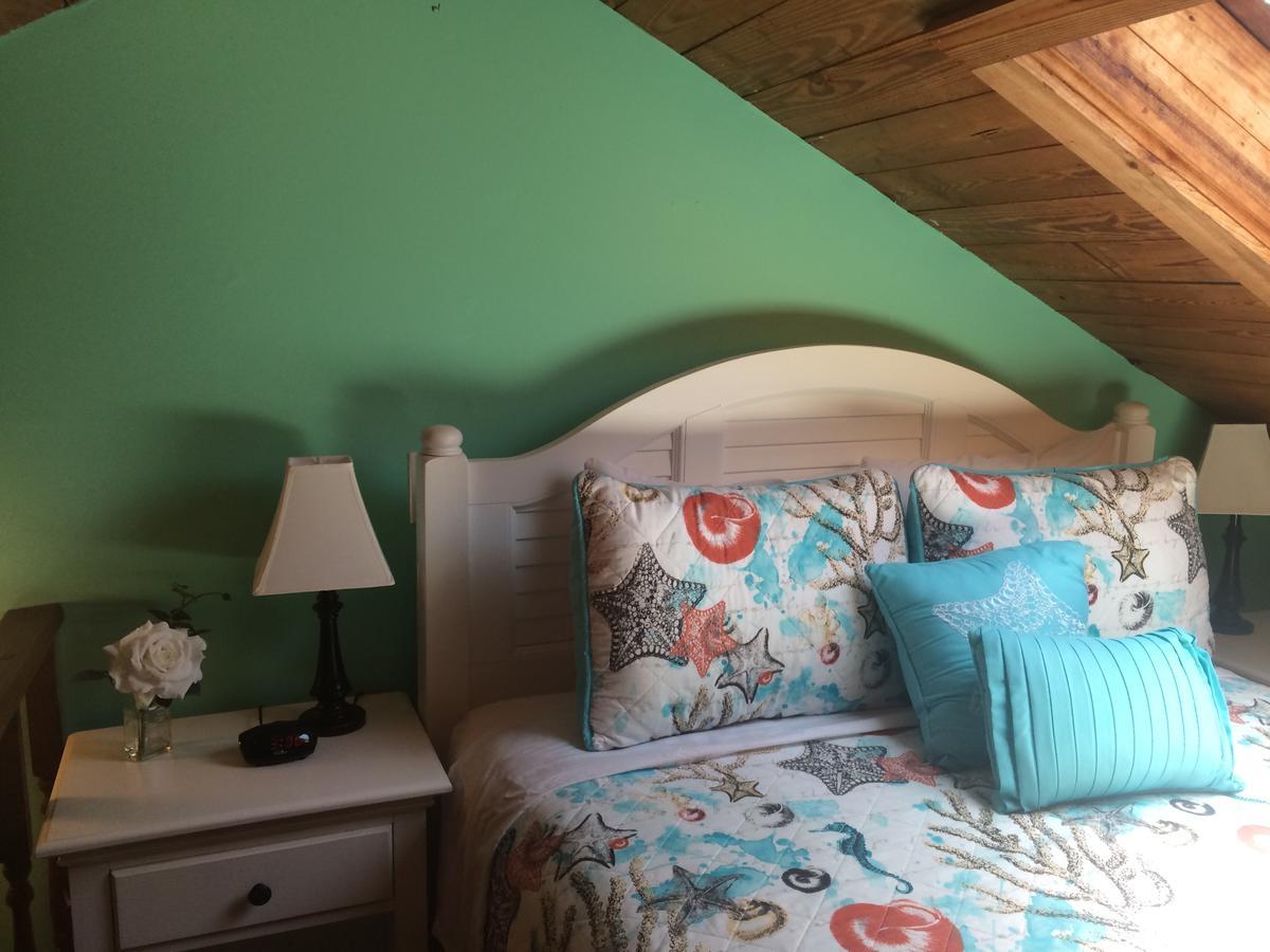 Courtney's Place Historic & Guest house