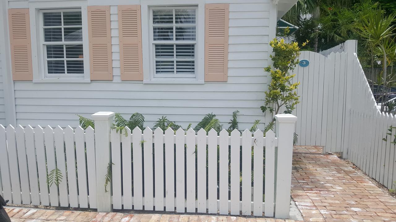 Courtney's Place Historic & Guest house Key West