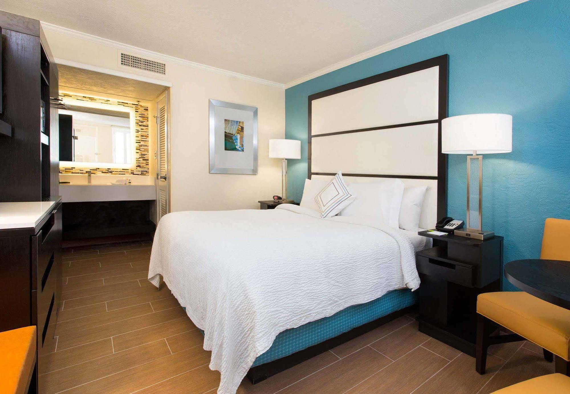 Fairfield & By Marriott Hotel Key West