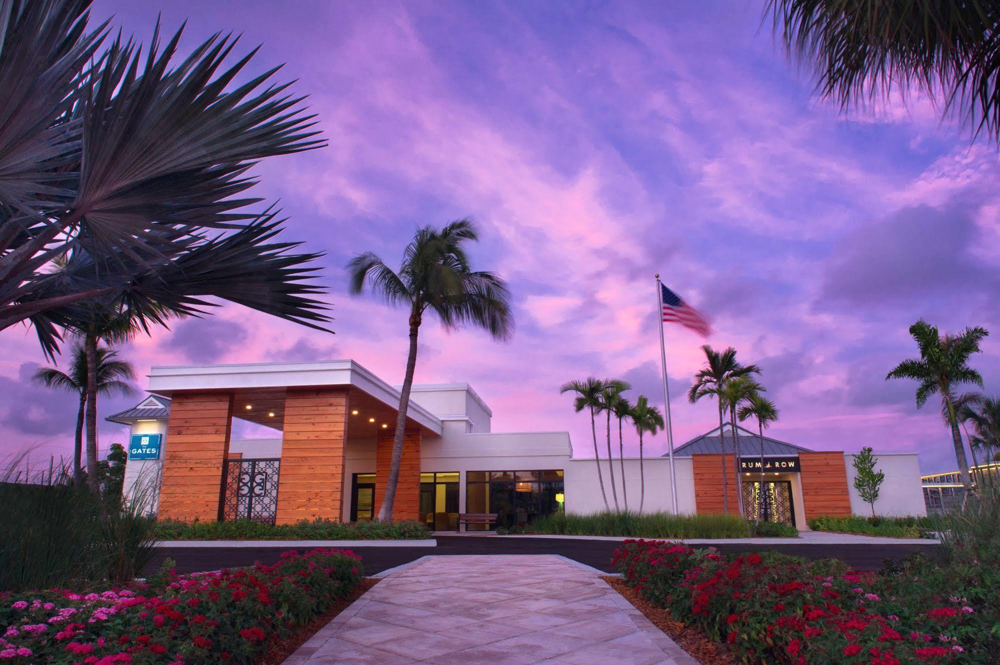 The Gates Hotel 4*