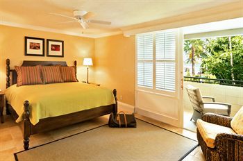 Pier House &