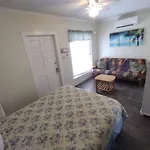 The Angelina Guesthouse - Adult Exclusive