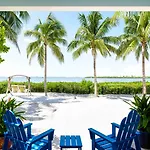 Parrot Key Hotel & Villas