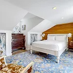 Seagrass Suite