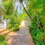 Breezy Key West First-Floor Condo With Pool Access